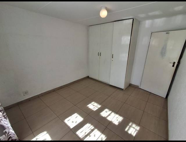 2 BEDROOM HOUSE FOR SALE IN MONDEOR